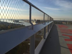 Overhoeks balustrade ophogen