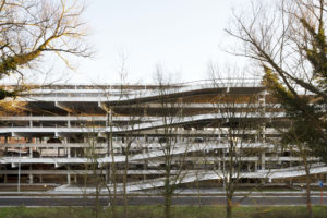 SBA_IMECPARKING_balustrades met rvs kabelnetten_Carl Stahl_(Foto LUCA BEEL)