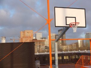 02-ravel-hekwerk-sportveld