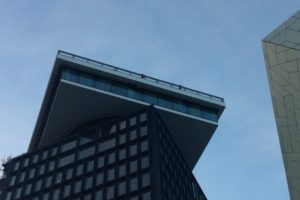 A'DAM Toren in Amsterdam met kabelnetten rondom het uitkijkpunt - Carl Stahl Benelux